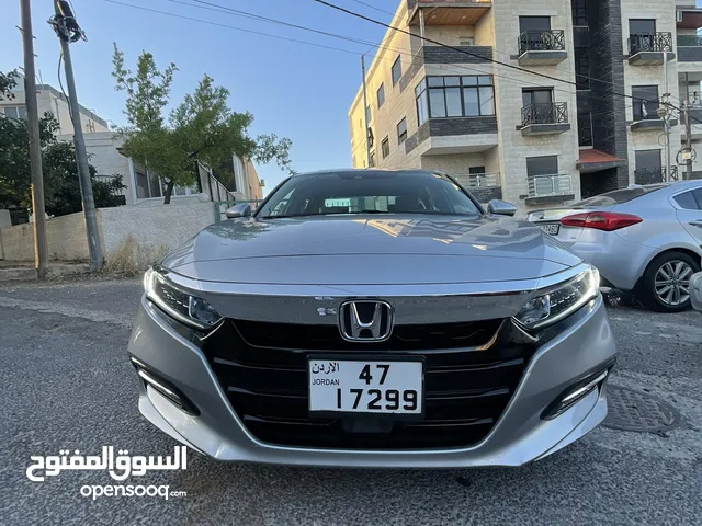 Honda accord 2019 silver blue