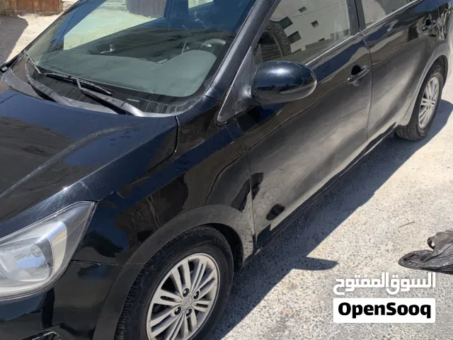 2021 كيا بيجاس LX