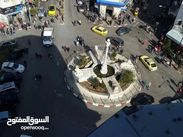غرفة ضمن سكن شباب موظفين