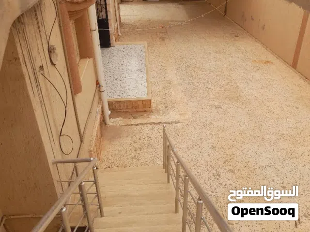 250 m2 3 Bedrooms Townhouse for Sale in Tripoli Janzour