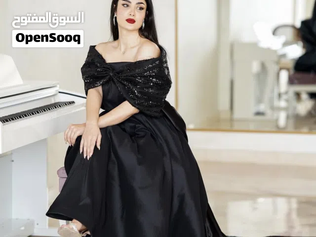 بيع فساتين