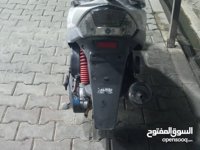 دراجة نارية /ماكس عدله/سعر 975 وبيها مجال للشراي//شرط النظافة محرك ما مطخوخ /موديل2008