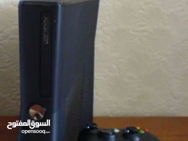 Xbox 360 بحالة ممتازة للبيع