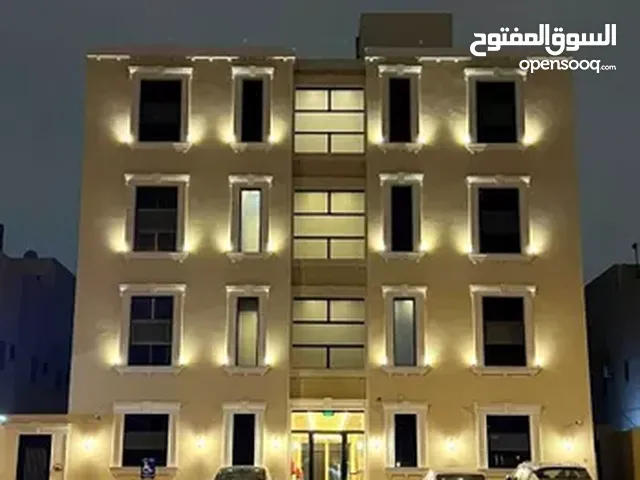 المبنى متكون من ثلاثة ادوار على مساحة مسقوف 700 متر مربع الطابق الارضي محلات 7سنراتيات الدور الاول