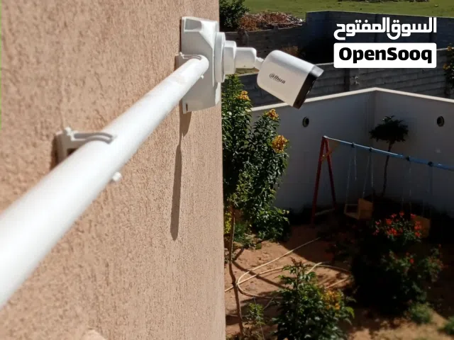 فني تركيب وبرمجة كميرات مراقبة