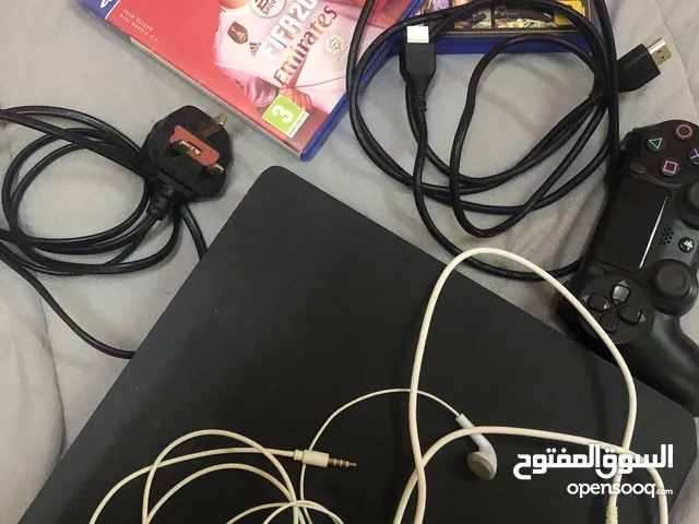 PlayStation 4 PlayStation for sale in Al Dakhiliya