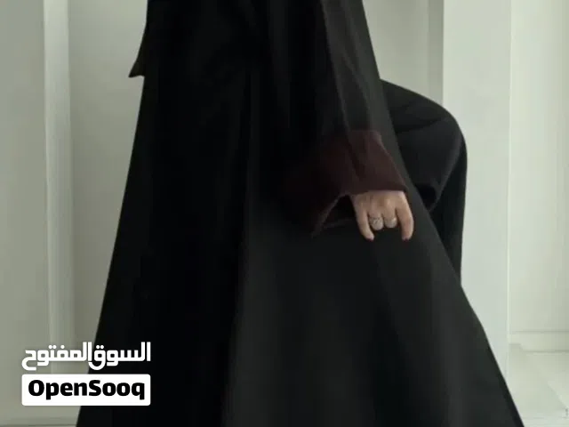عبايات جديده غير مستعمله