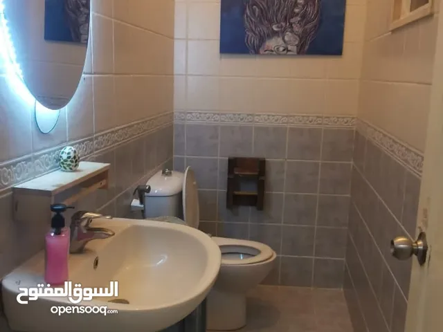 2100 m2 3 Bedrooms Apartments for Sale in Amman Shmaisani