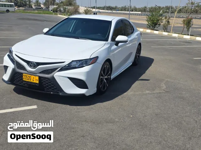 2019 تويوتا كامري SE