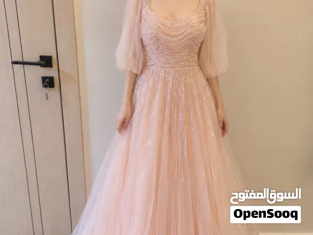 فستان وردي مقاس XL