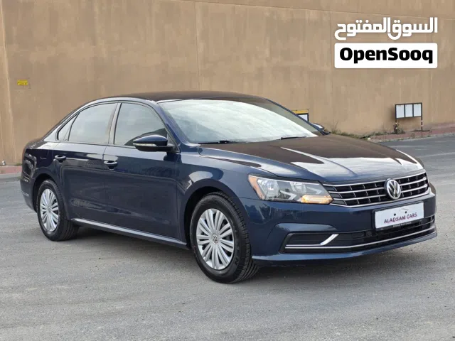 2018 فولكسفاغن باسات Standard