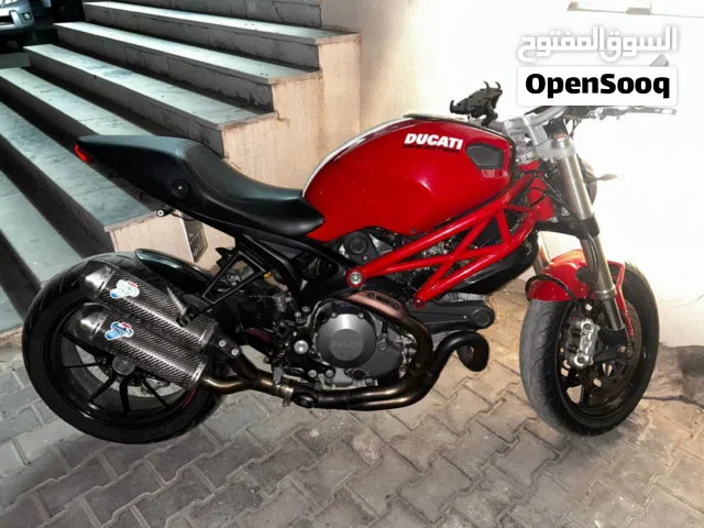 DUCATI MONSTER 1100 EVO