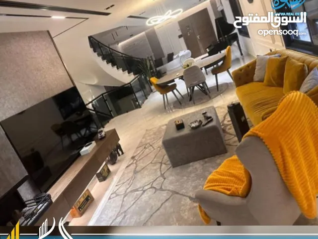 500 m2 5 Bedrooms Villa for Sale in Ramallah and Al-Bireh Al Tira