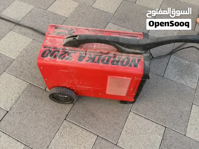 مكينة لحام مستعملة للبيع من شركة تيوان بحالة ممتاز
