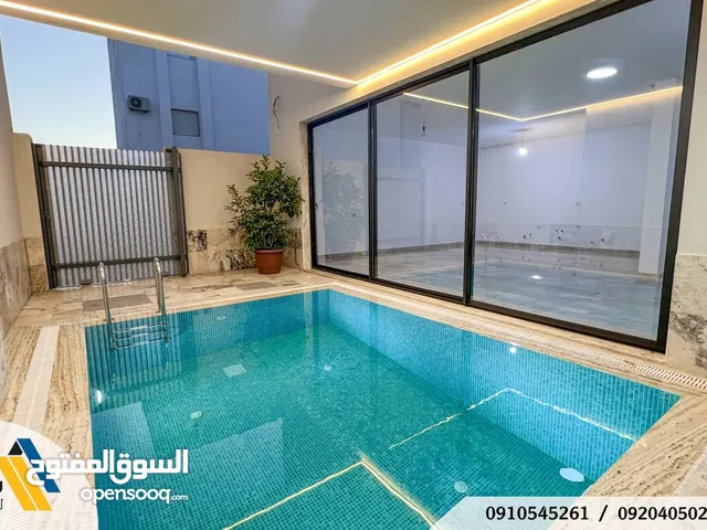 460 m2 5 Bedrooms Townhouse for Sale in Tripoli Al-Serraj