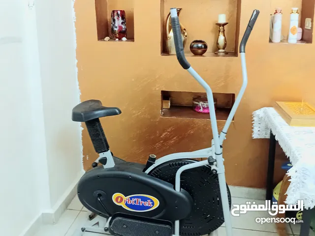 جهاز بسكليت رياضي orbitrek