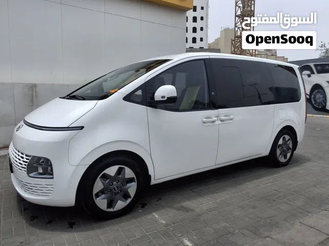 2022 Hyundai Staria