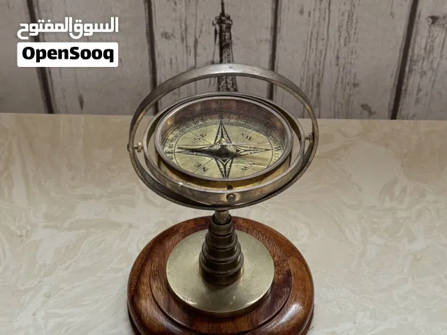 Vintage look compass بوصلة قديمة الشكل