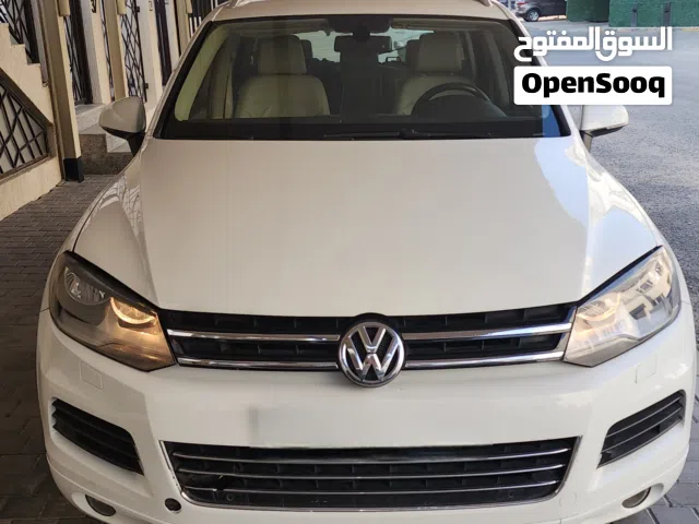 2015 فولكسفاغن طوارق Standard