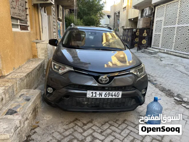 2018 تويوتا راف فور LE
