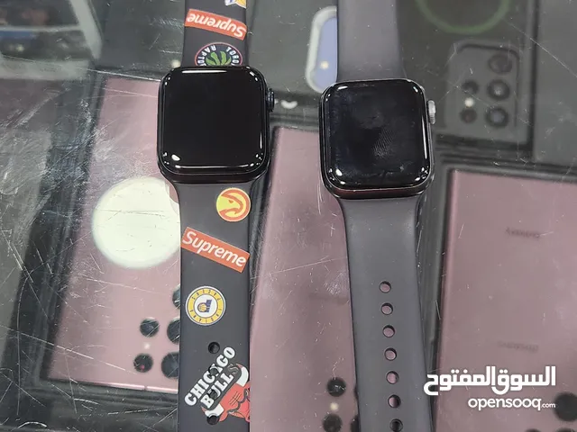 Apple watch se2 بحالة ممتازة بسعر مميز