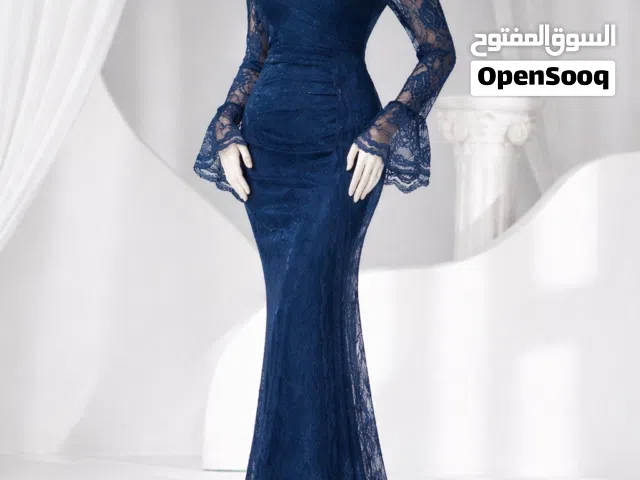 فستان دانتيل ترند يناسب الجسم المرسوم