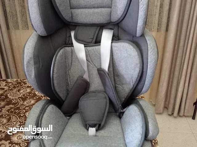 كراسي اطفال للسيارة
