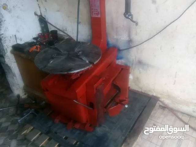 عدة محل بناشر إيطالية للبيع المستعجل