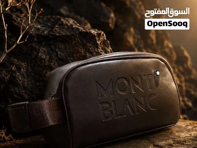 للبيع الشنط رجالية موضة حاليا تستخدم للعطور أو ملتزمة الرجال وتستخدم كذلك للنساء أيضا ويوجد توصيل