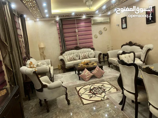 260 m2 4 Bedrooms Townhouse for Sale in Zarqa Dahiet Al Madena Al Monawwara