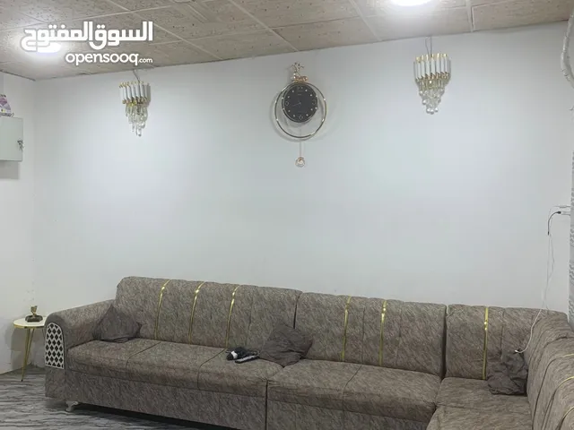 10000 m2 2 Bedrooms Townhouse for Sale in Basra Tuwaisa