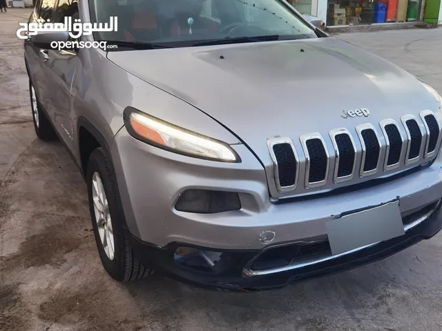 Used Jeep Cherokee in Basra
