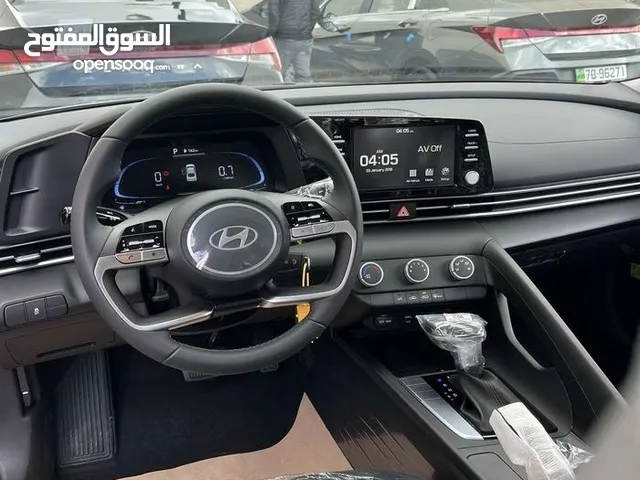 Sedan Hyundai in Amman