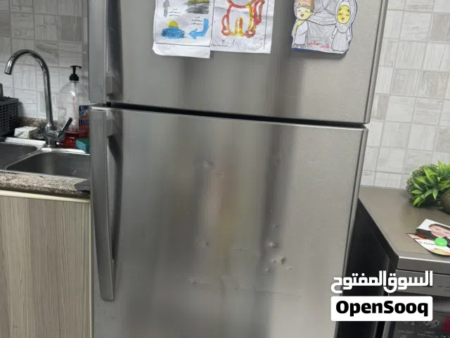 ثلاجة للبيع