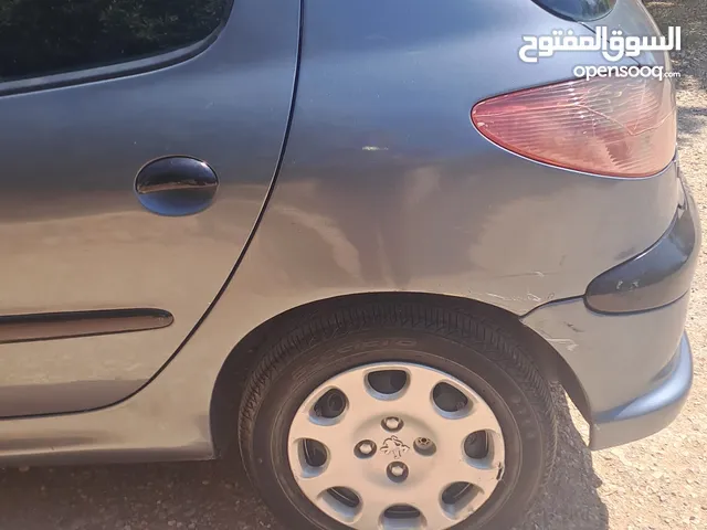 Used Peugeot 206 in Jerash
