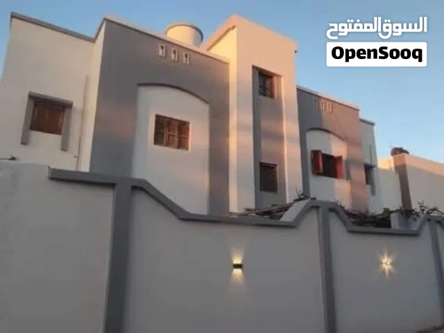 611 m2 More than 6 bedrooms Townhouse for Sale in Tripoli Ain Zara