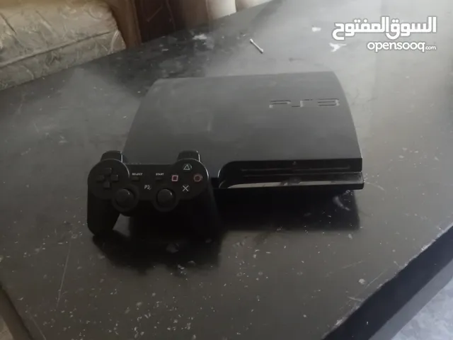 جهاز بلايستيشن 3 للبيع بحالة جيدة مع جميع الأسلاك