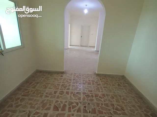 180 m2 4 Bedrooms Apartments for Rent in Madaba Manja
