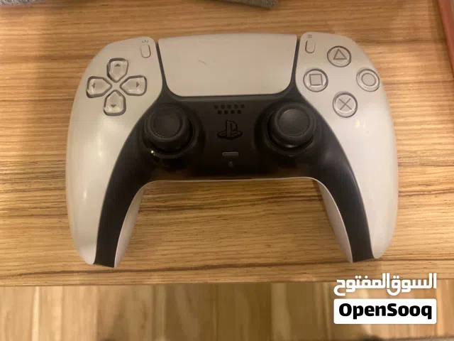 يد PS5 للبيع  39 دينار
