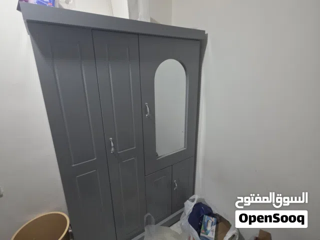 دولاب بحالة الزيرو