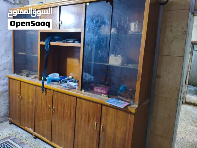 دوشك و جربايه و غسالات 2 وبراد و مبرده و بوفيه للبيع للمكان كراده