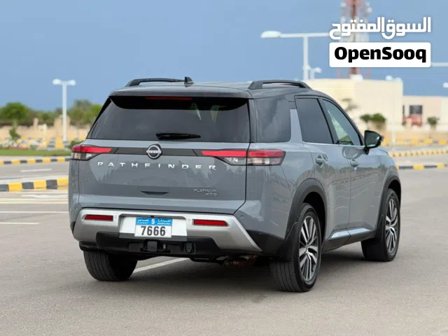 Used Nissan Pathfinder in Al Batinah