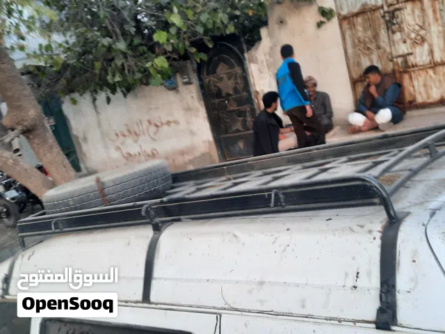 حامل سقف يعتبر جديد