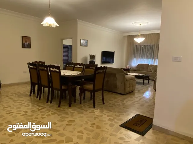 162 m2 3 Bedrooms Apartments for Sale in Amman Al Bayader