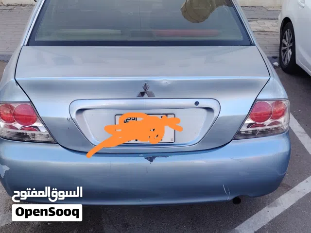 2005 ميتسوبيشي لانسر ES