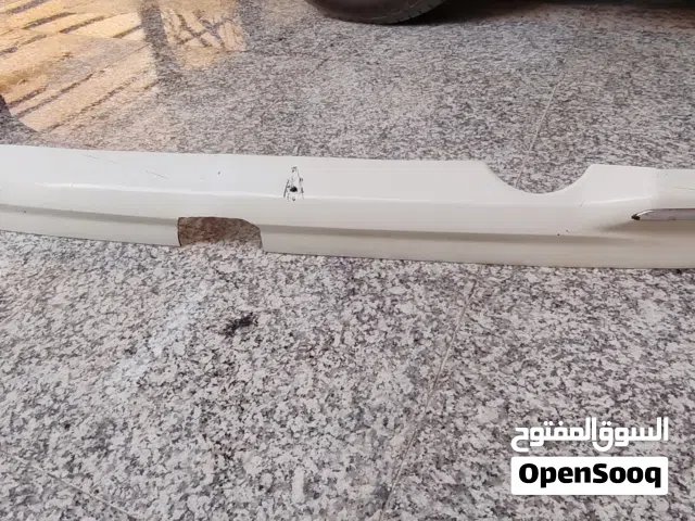 أغراض لاندكروز 2012