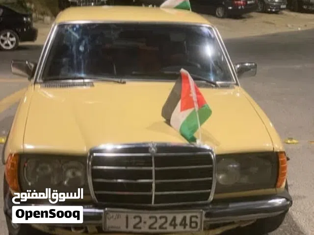 1981 Mercedes Benz E-Class E 200