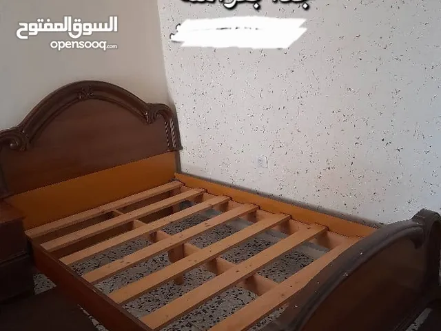 سرير فردي كبير واسع لوح إيطالى سدة متينة استعمال نظيف جدآ