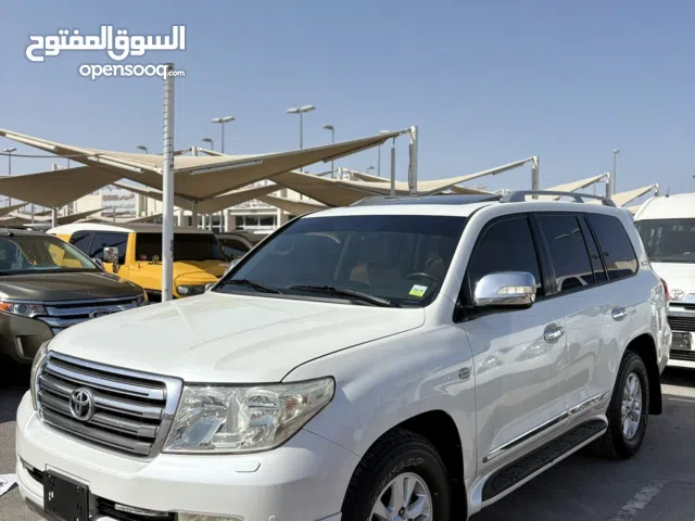 TOYOTA LAND CRUISER V6 GCC GXR Model 2011