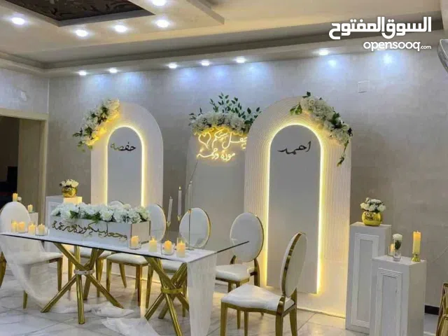 باك دروب للحفلات مع أروع تنسيقات الورد والديكور المميز